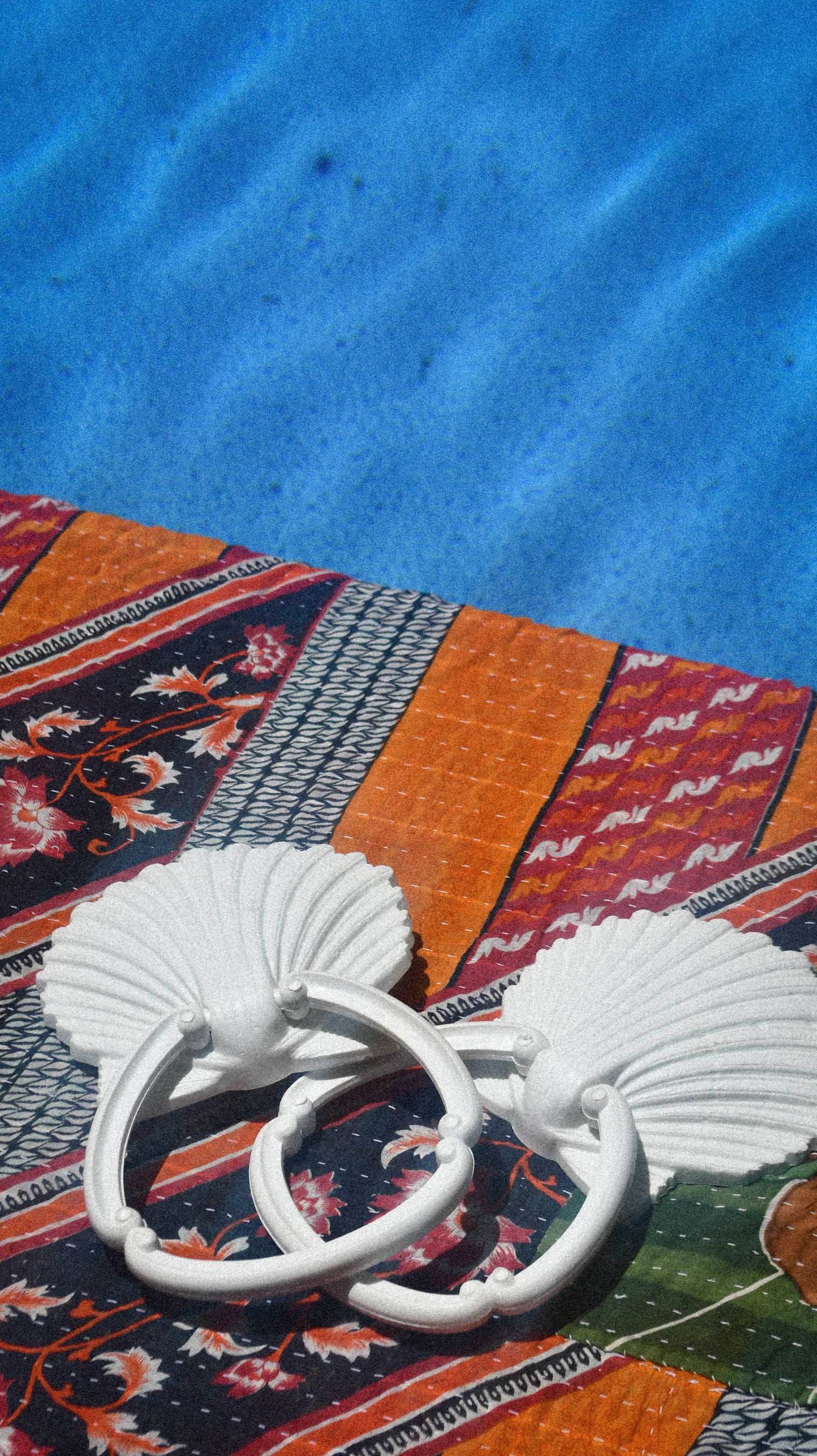 Vintage Set of Two White Plastic Mold HomeCo Seashell Towel Rings