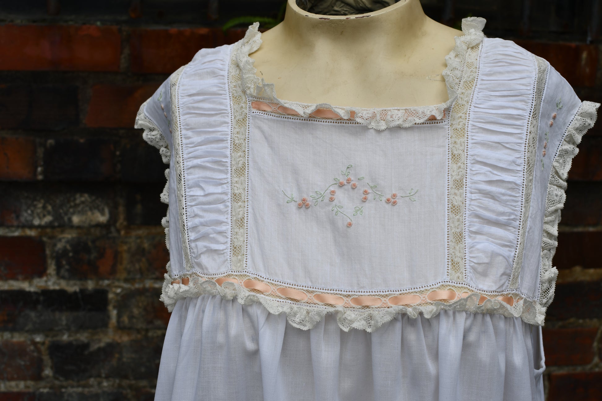 Vintage Handmade French Lace 100% Cotton Nightgown // Antique Style Victorian Boho Nightgown Maxi Dress