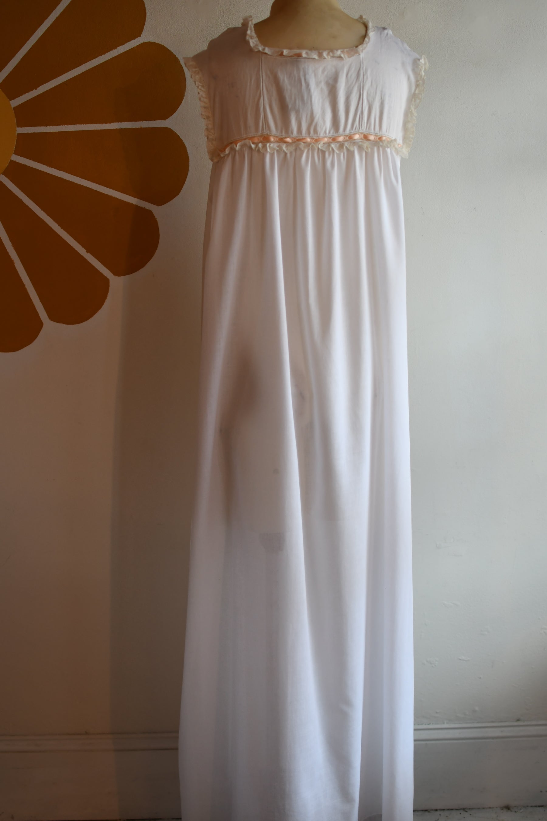 Vintage Handmade French Lace 100% Cotton Nightgown // Antique Style Victorian Boho Nightgown Maxi Dress