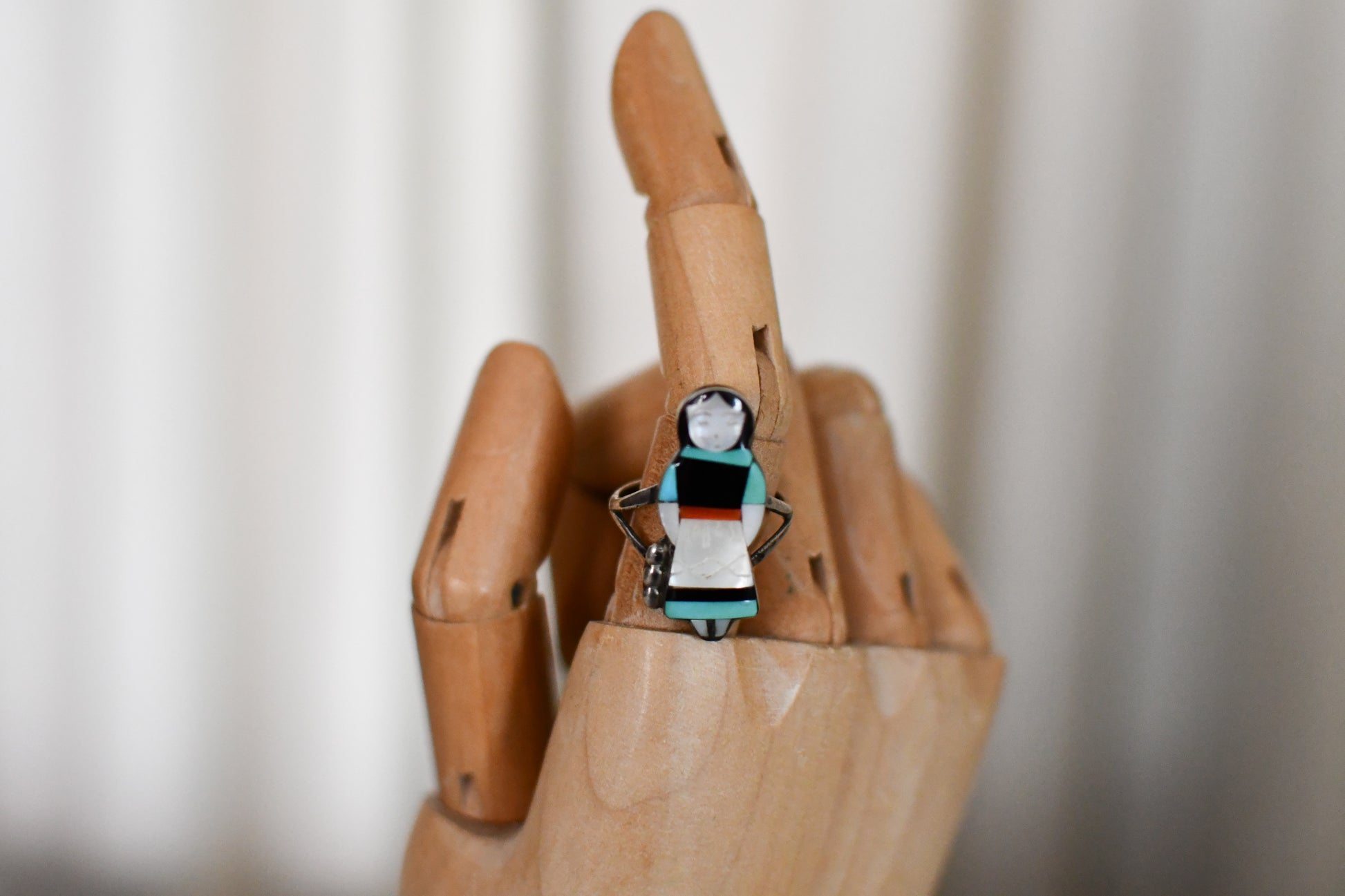Zuni Theresa Waseta Sterling Silver Maiden Inlay Ring // Size 9
