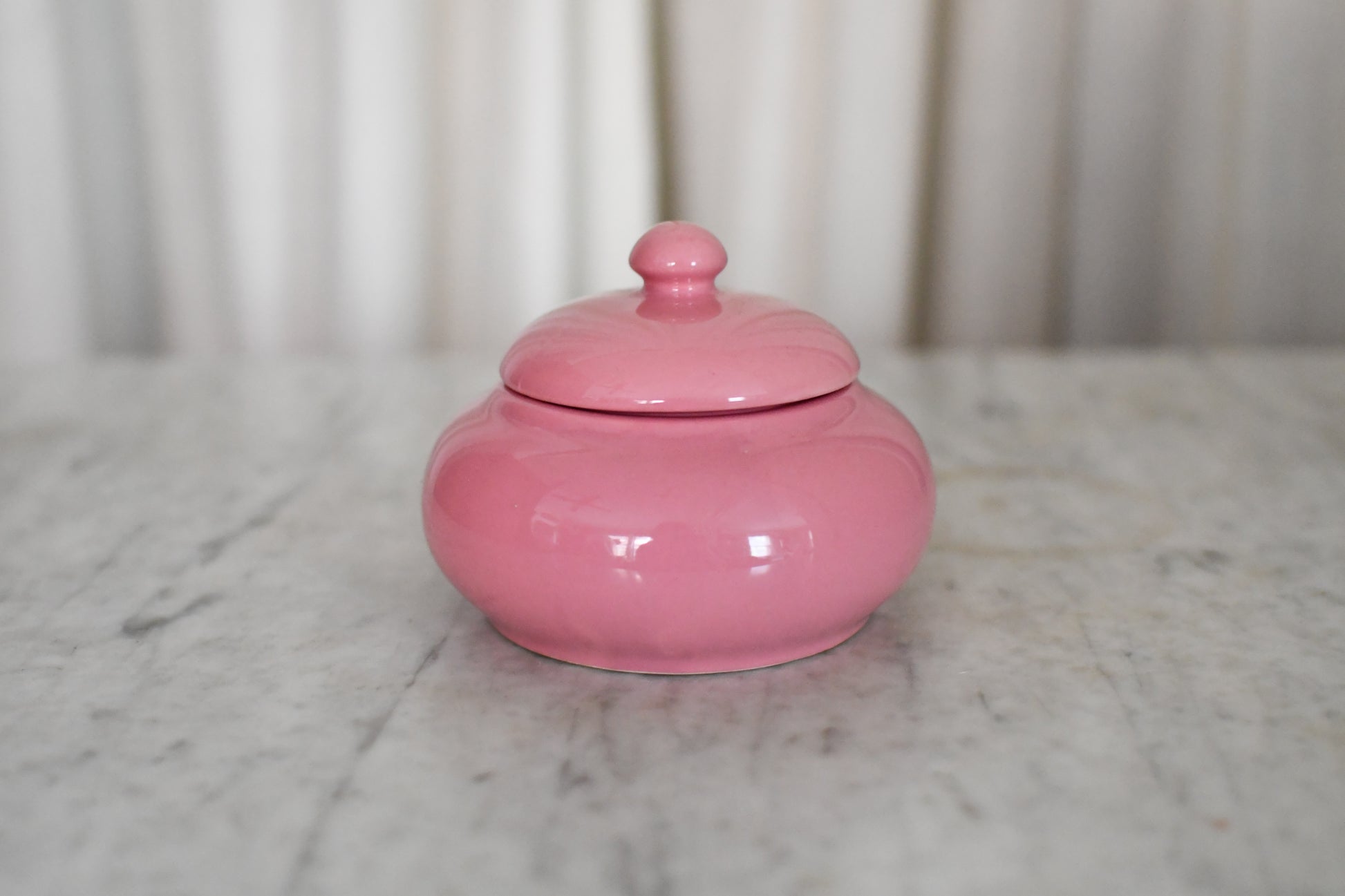 Vintage Mauve Pink Post Modern Ceramic Lidded Sugar Bowl