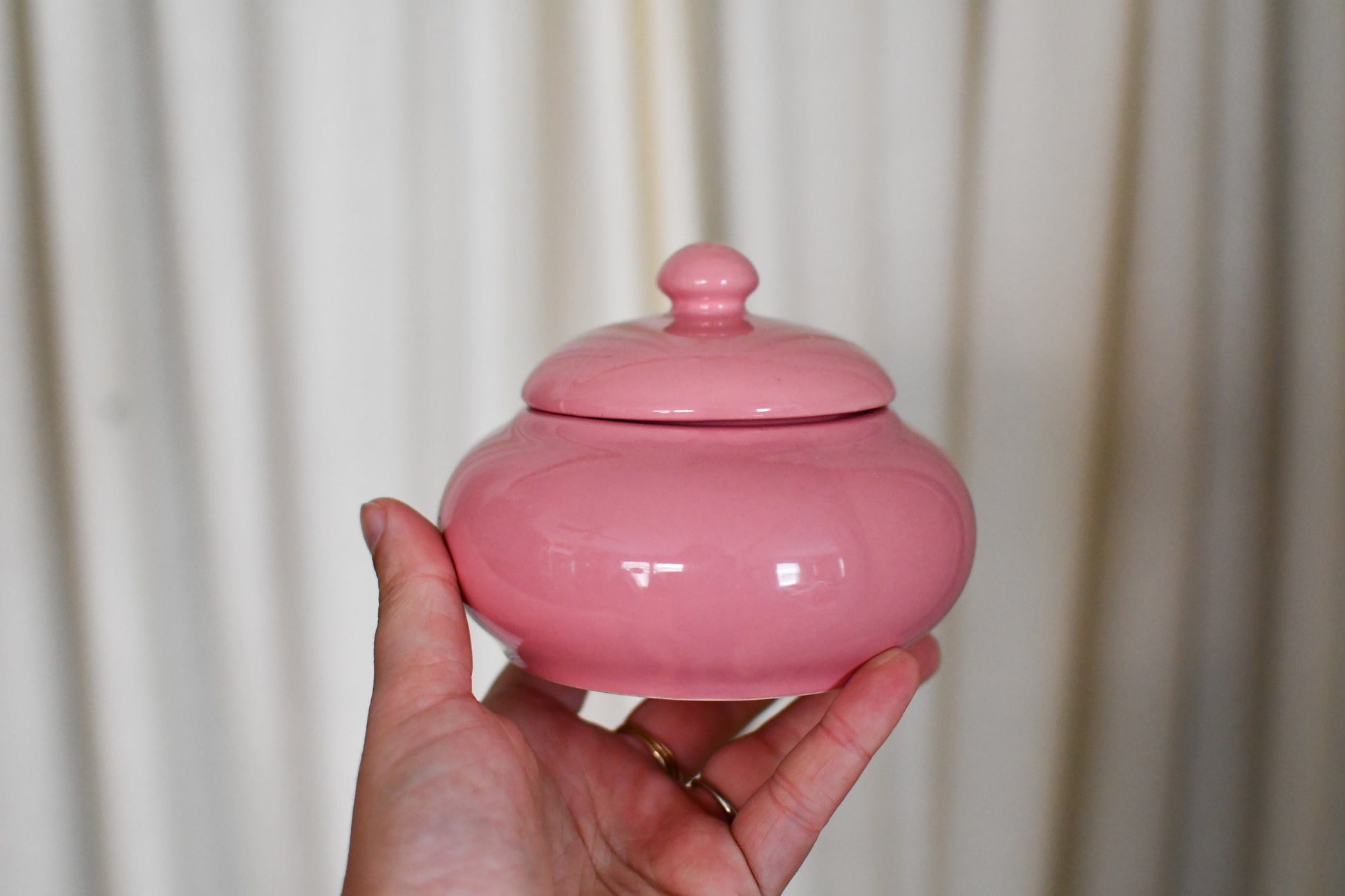 Vintage Mauve Pink Post Modern Ceramic Lidded Sugar Bowl