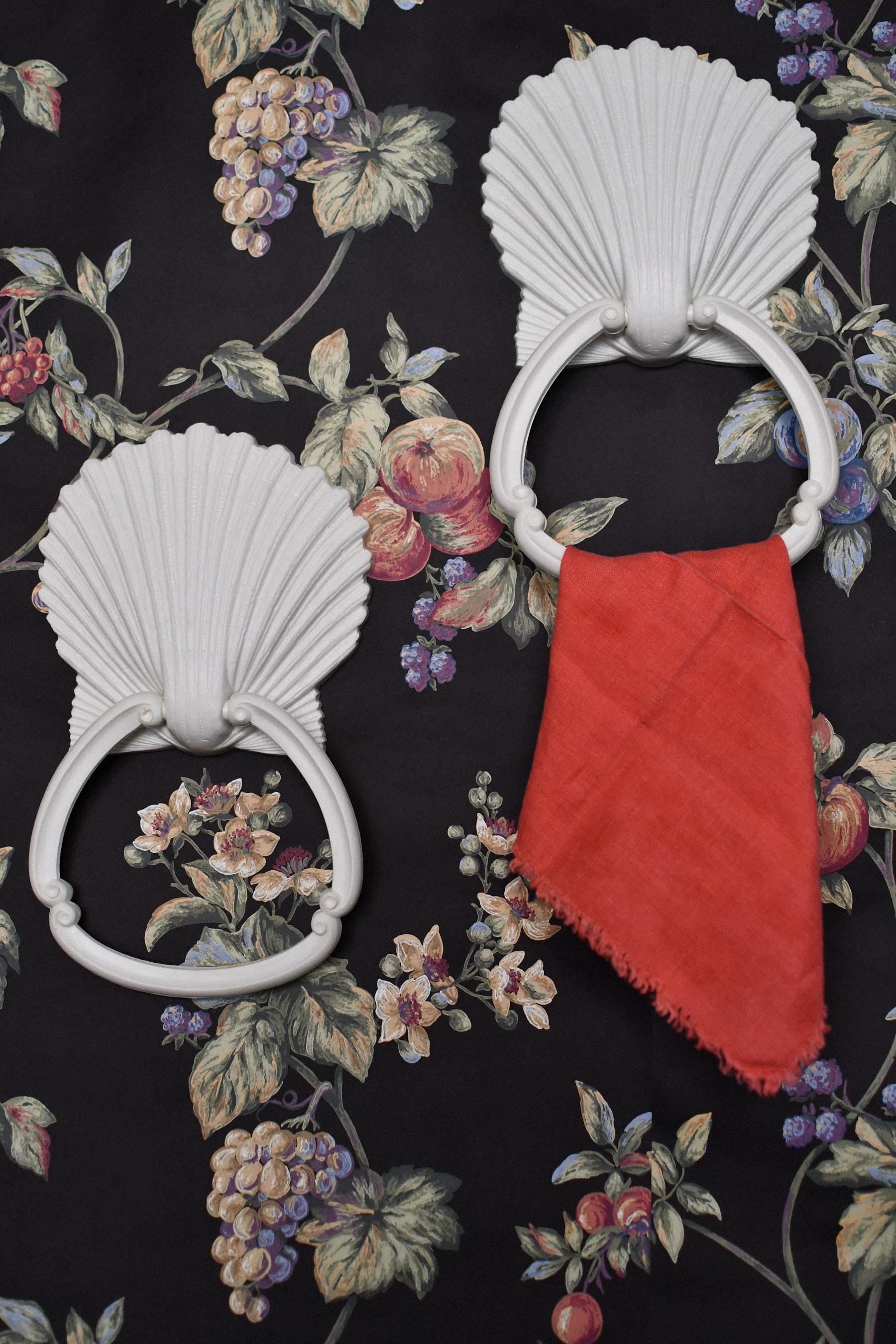 Vintage Set of Two White Plastic Mold HomeCo Seashell Towel Rings